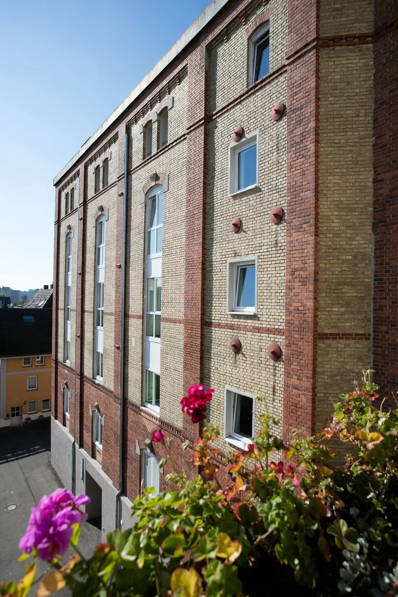 Wohn- und Pflegezentrum Schlosspark Warthausen – Bild 1