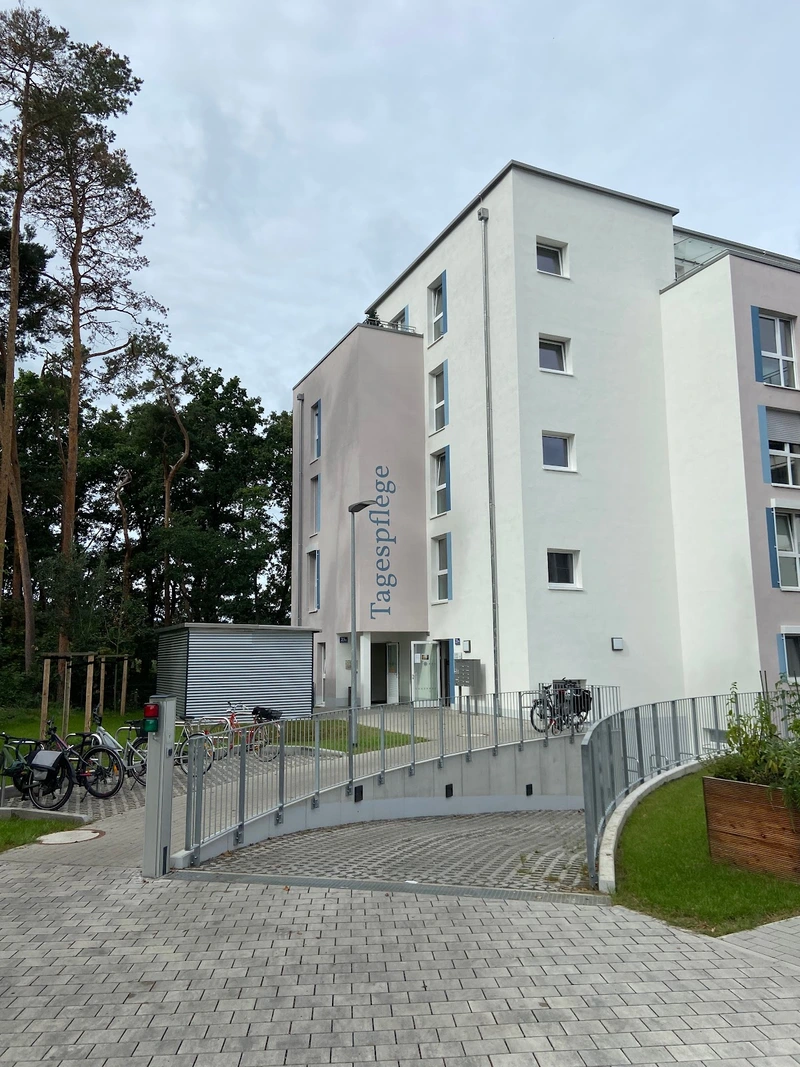 AWR Altenwohn- und Pflegeheim Nürnberg-Süd Tagespflege – Bild 1