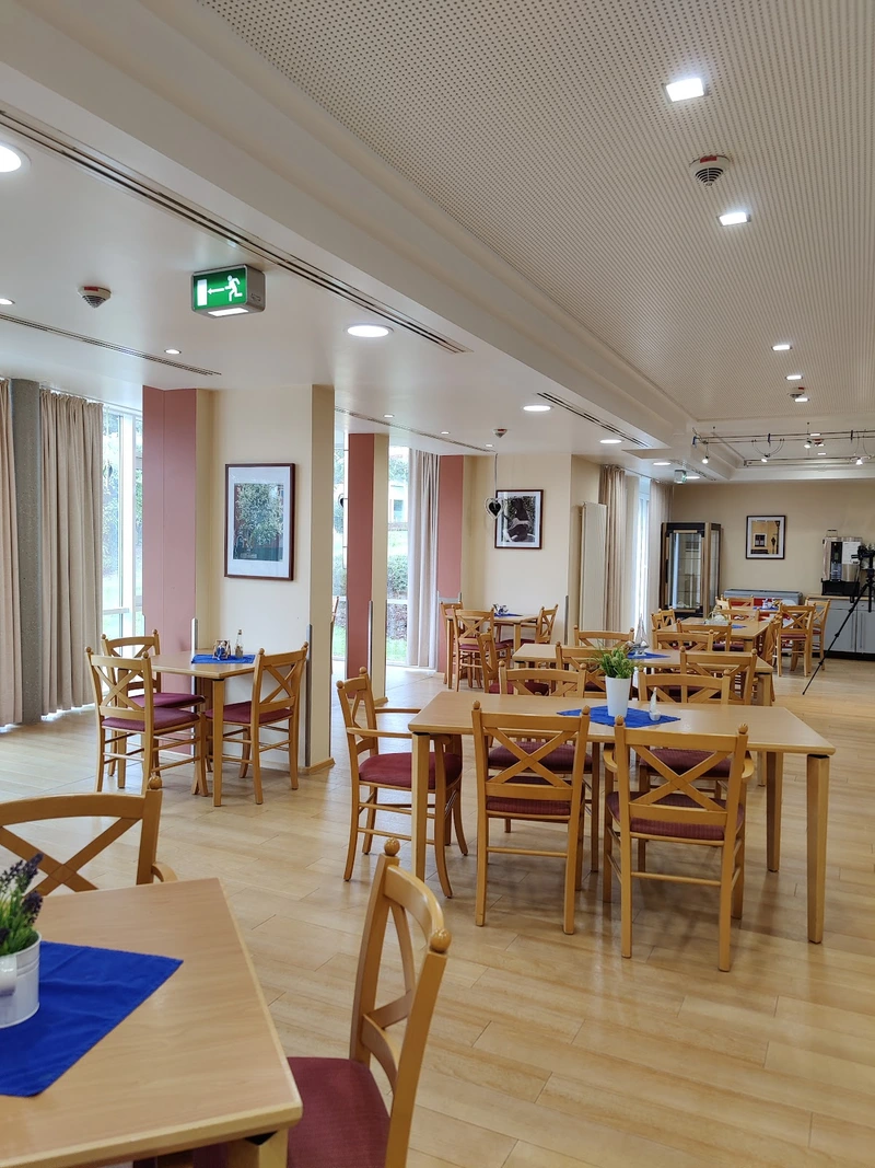 BRK-Seniorenwohn- und Pflegeheim – Bild 5