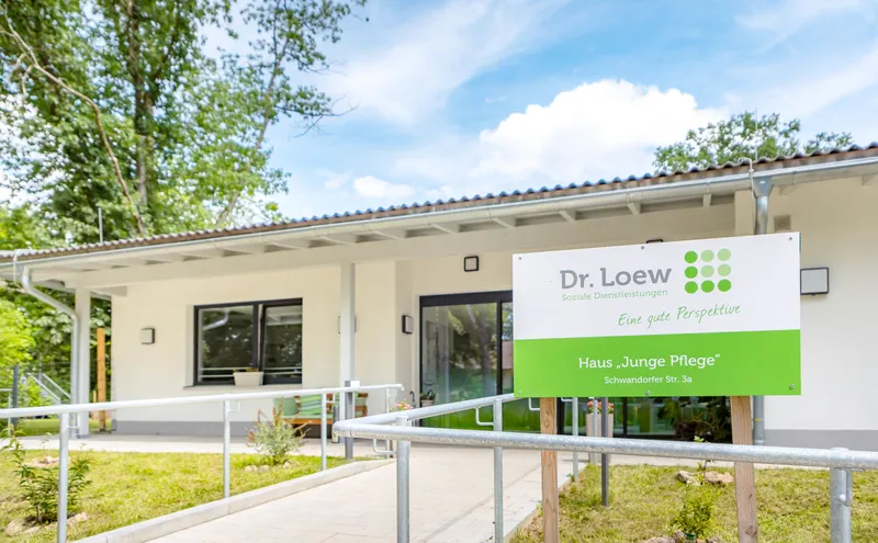 Dr. Loew Soziale Dienstleistungen GmbH & Co KG - Intapsy Wohnpflegeheim Maxhütte "Junge Pflege" – Bild 4