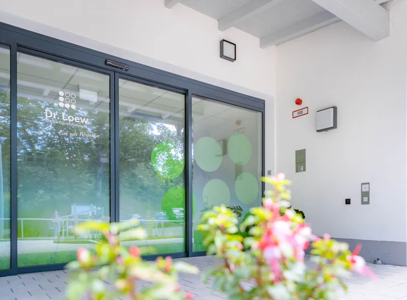 Dr. Loew Soziale Dienstleistungen GmbH & Co KG - Intapsy Wohnpflegeheim Maxhütte "Junge Pflege" – Bild 5