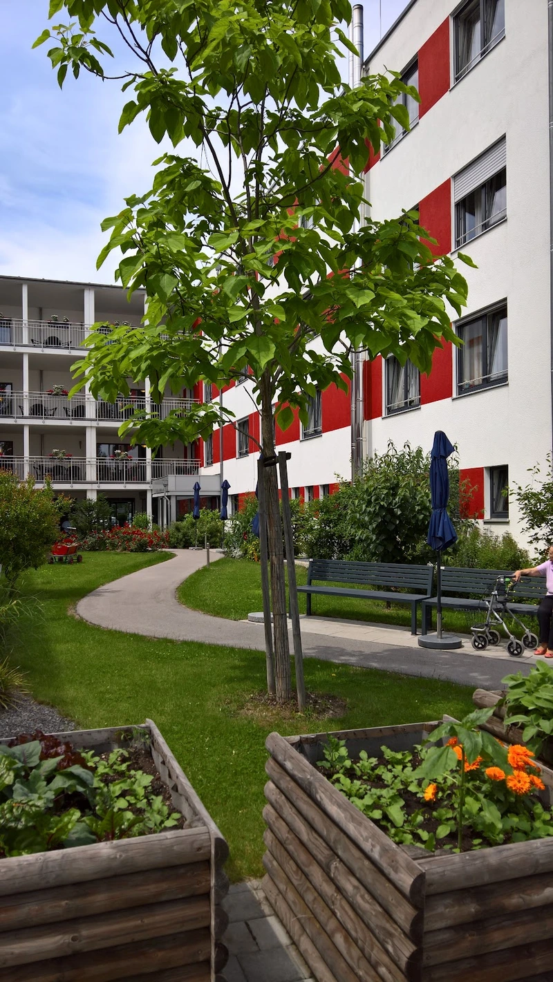 Senioren Wohn- und Pflegeheim "Haus Hildegard von Bingen" – Bild 2