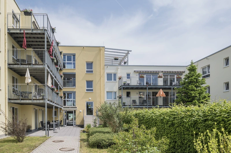 Wohn- und Pflegezentrum "Goldene AU" – Bild 1