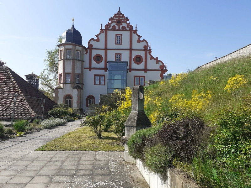 Seniorenheim Schloss Ebracher Hof GmbH – Bild 1