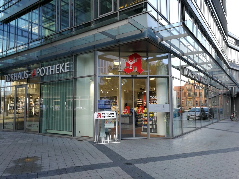 Torhaus Apotheke Apotheke – Bild 1