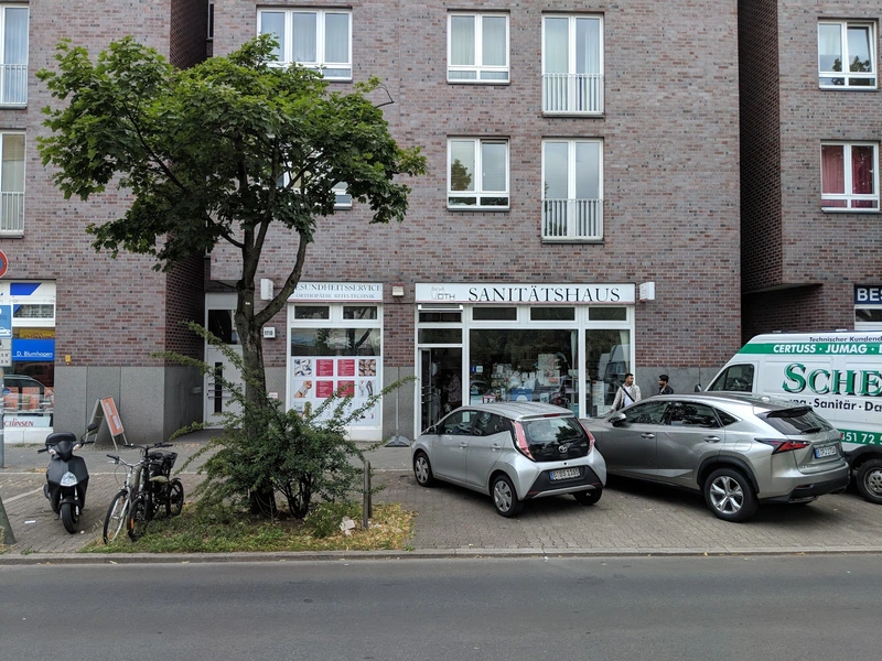 OTH Sanitätshaus Orthopädie-Technik Halwaß Orthopädietechniker – Bild 1