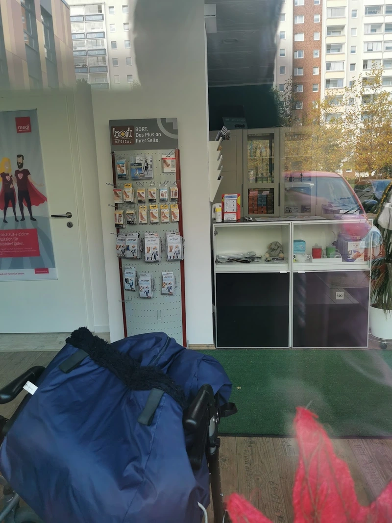 Hempel Gesundheitscenter Sanitätshaus – Bild 4