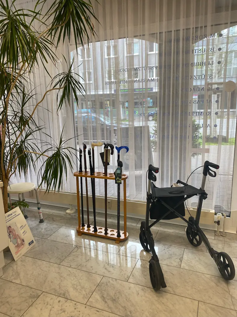 Sanitätshaus Bergen Sanitätshaus – Bild 2