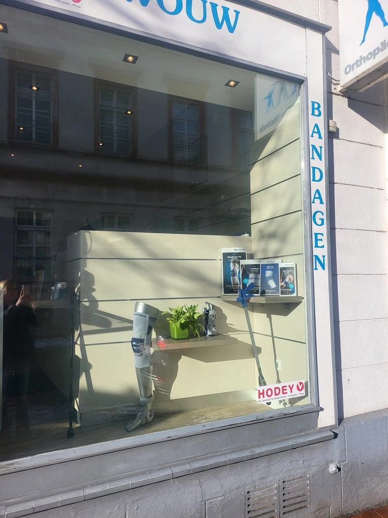 Sanitätshaus Friedrich van der Wouw, Bandagen- Orthopädie GmbH – Bild 1