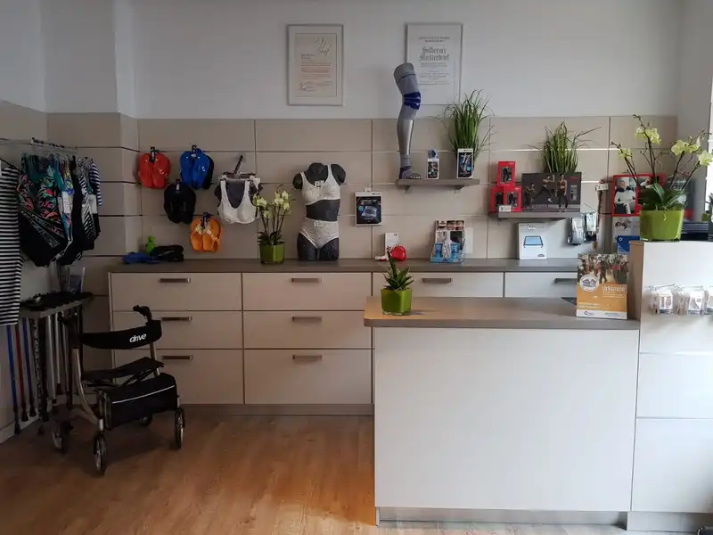 Sanitätshaus Friedrich van der Wouw, Bandagen- Orthopädie GmbH – Bild 2