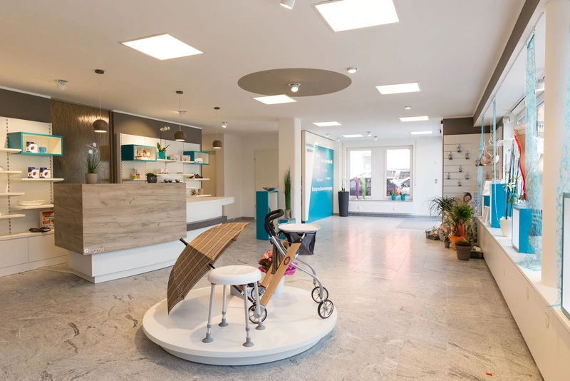 Neue Apotheke mit Neuem Sanitätshaus Neunburg v.W. e.K. – Bild 4