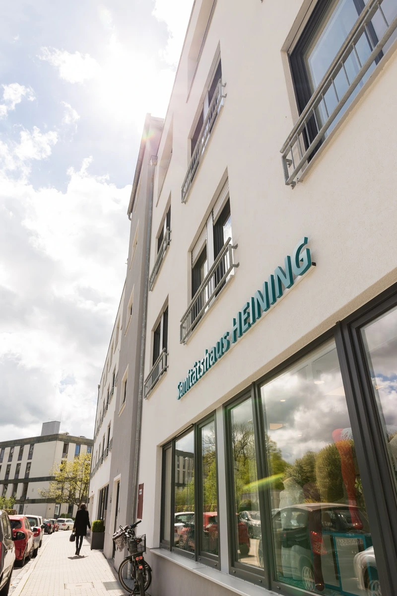 Neue Apotheke mit Neuem Sanitätshaus Neunburg v.W. e.K. – Bild 5