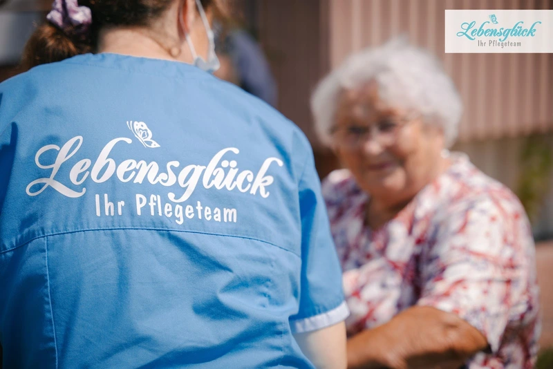 Lebensglück Ihr Pflegeteam – Bild 1