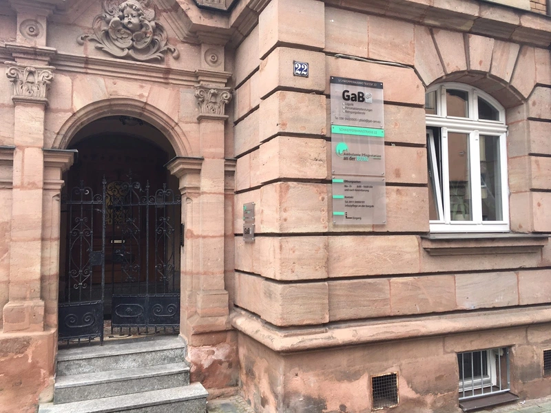 Pflege an der Burg Black – Bild 1