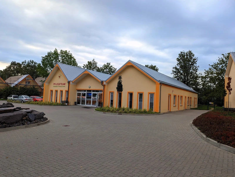 Pflegeteam Schwester Theresia – Bild 1