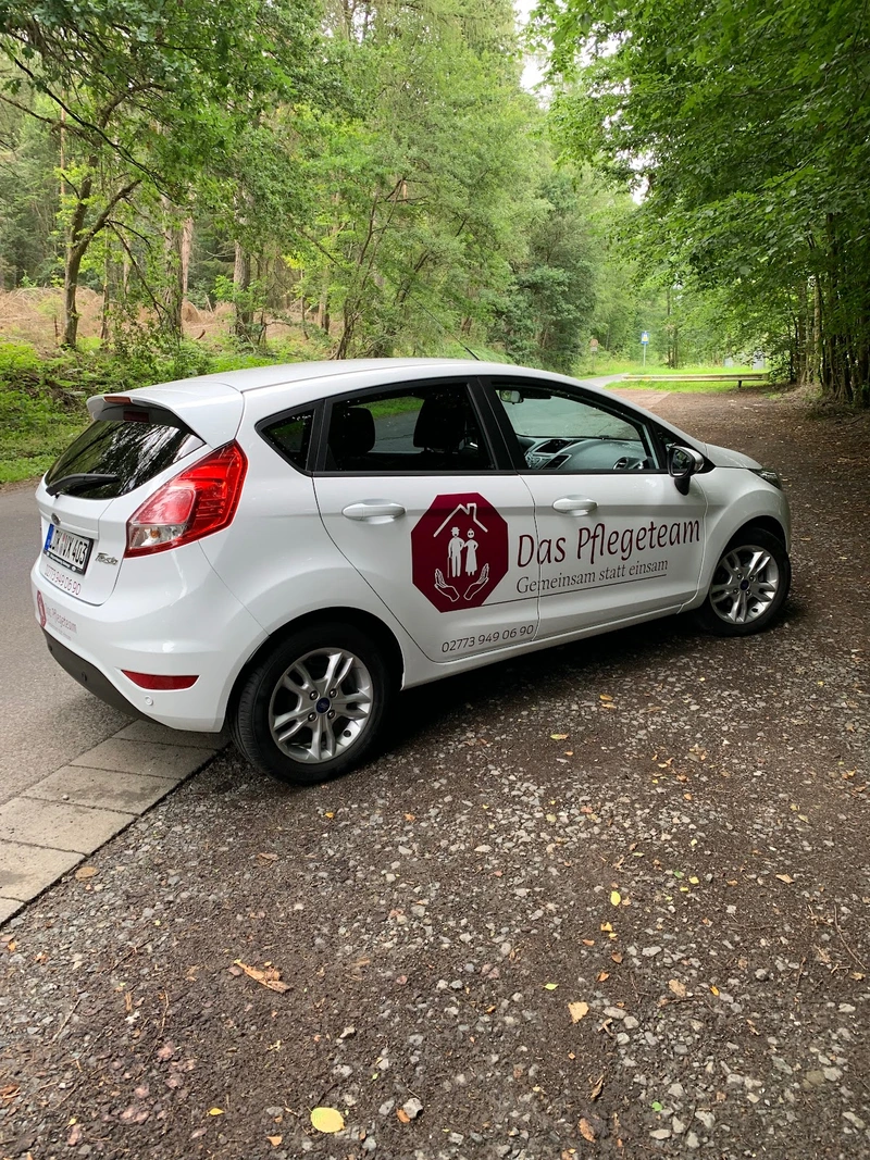 Pflegeteam Gemeinsam statt einsam – Bild 1