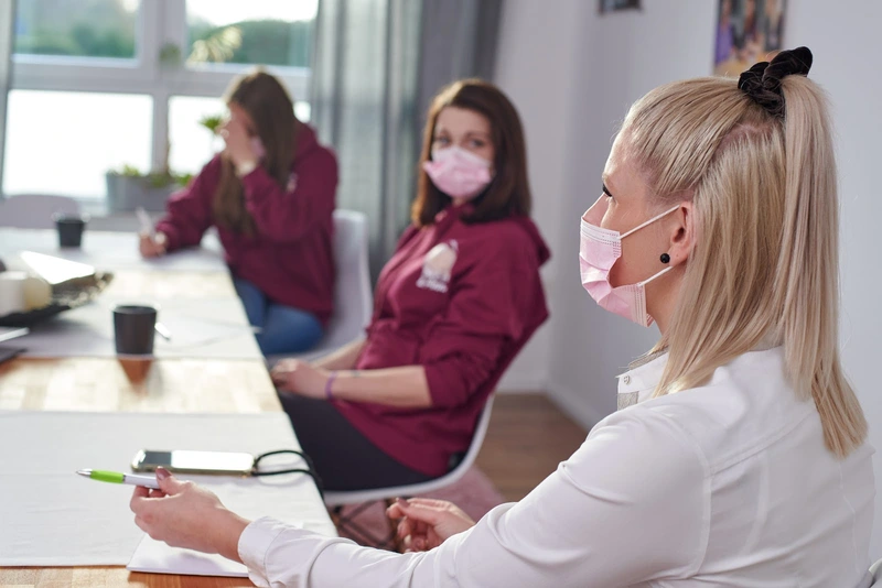 Hauswirtschaft und Pflege Team Lisa – Bild 1