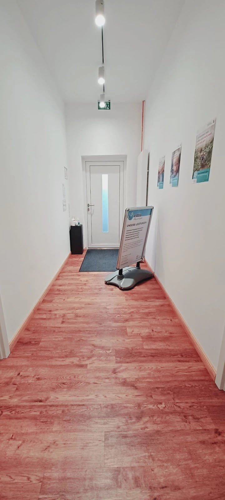 Simon & Elke Bednarek GbR, Emio – Bild 3