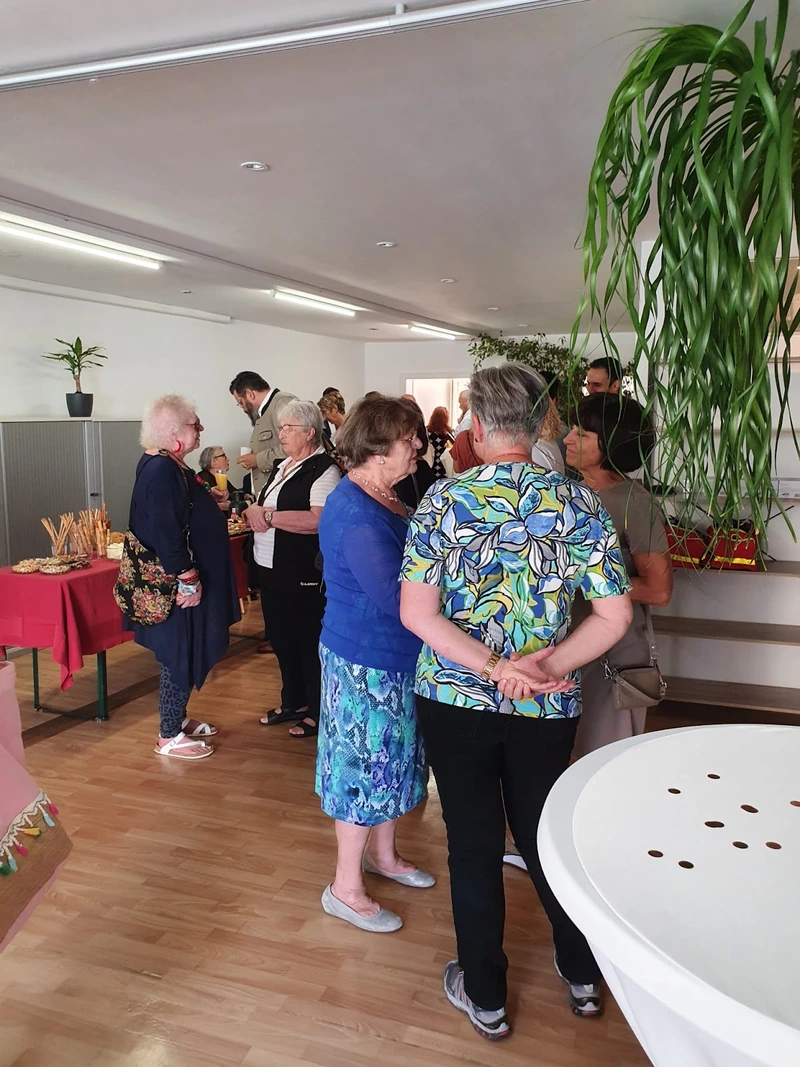 Pflege Askari – Bild 2