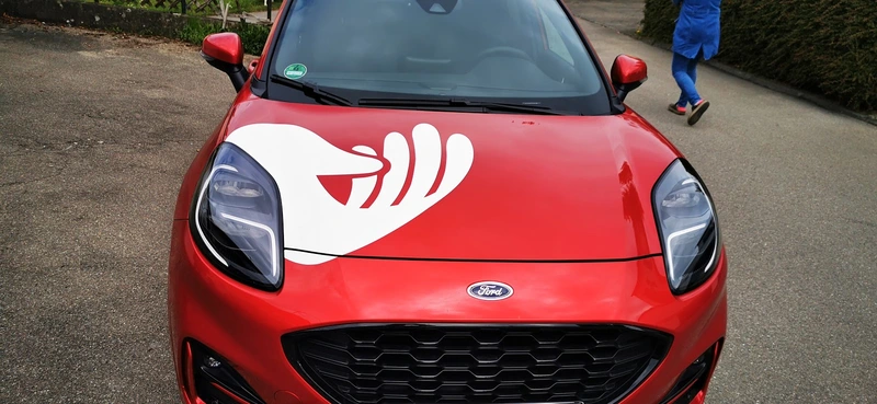 Pflege mit Herz und Hand – Bild 2